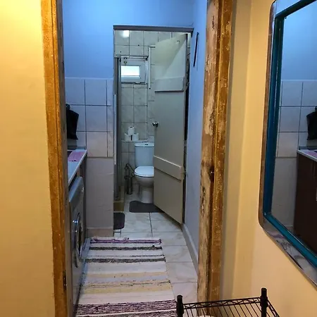 Kaleici Muhtesem Ayri Mutfakli Uygun Fiyat Ev * Antalya