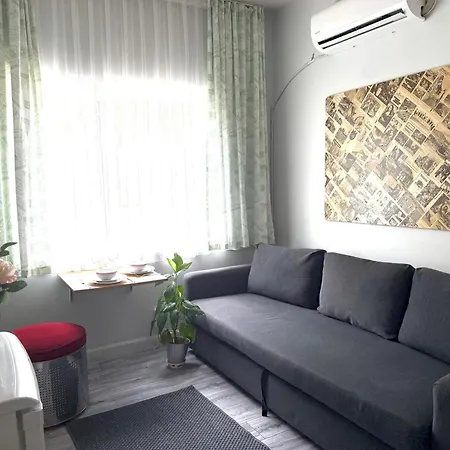 Kaleici Muhtesem Ayri Mutfakli Uygun Fiyat Ev Apartment