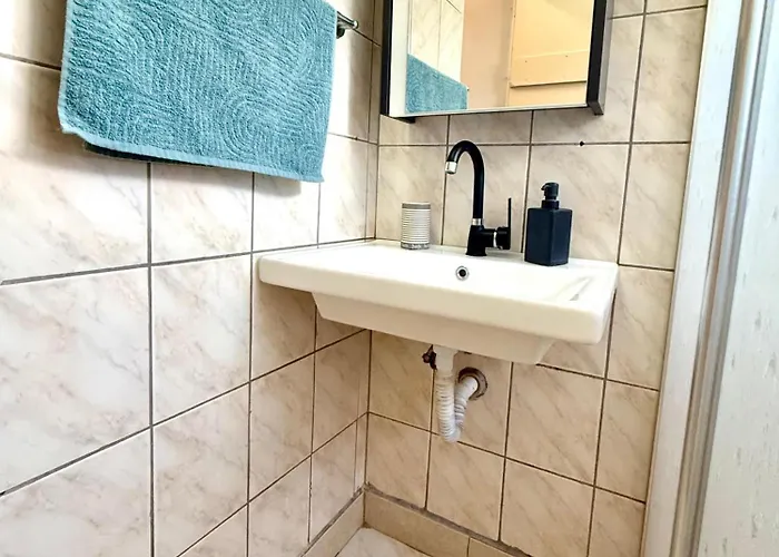 Apartment Kaleici Muhtesem Ayri Mutfakli Uygun Fiyat Ev Antalya