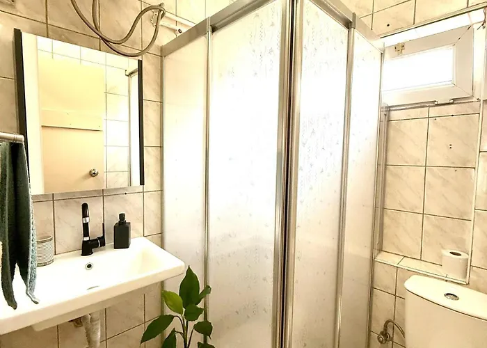 Apartment Kaleici Muhtesem Ayri Mutfakli Uygun Fiyat Ev Antalya