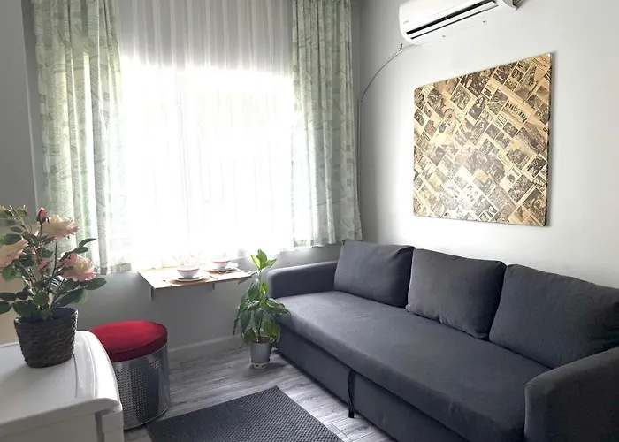 Kaleici Muhtesem Ayri Mutfakli Uygun Fiyat Ev Apartment