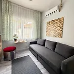 Διαμέρισμα Kaleici Muhtesem Ayri Mutfakli Uygun Fiyat Ev *